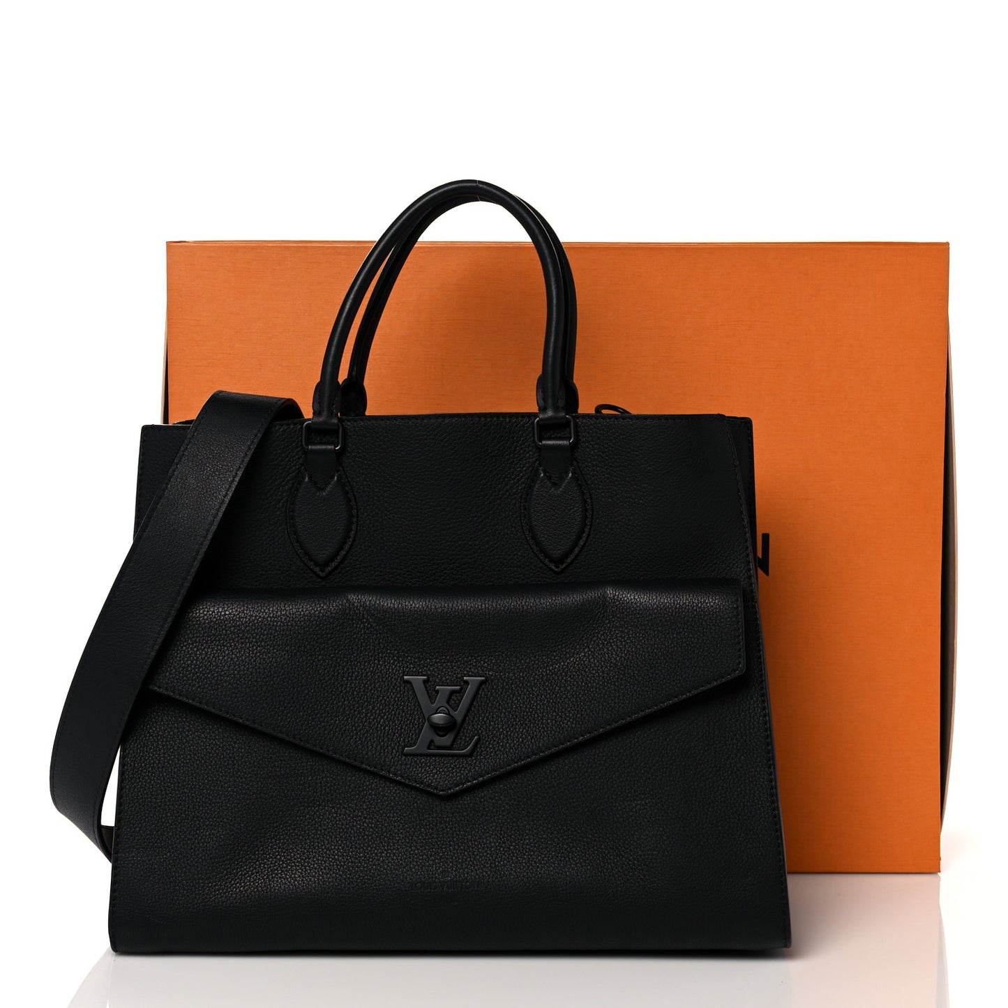 Soft Calfskin Lockme Tote MM Black
