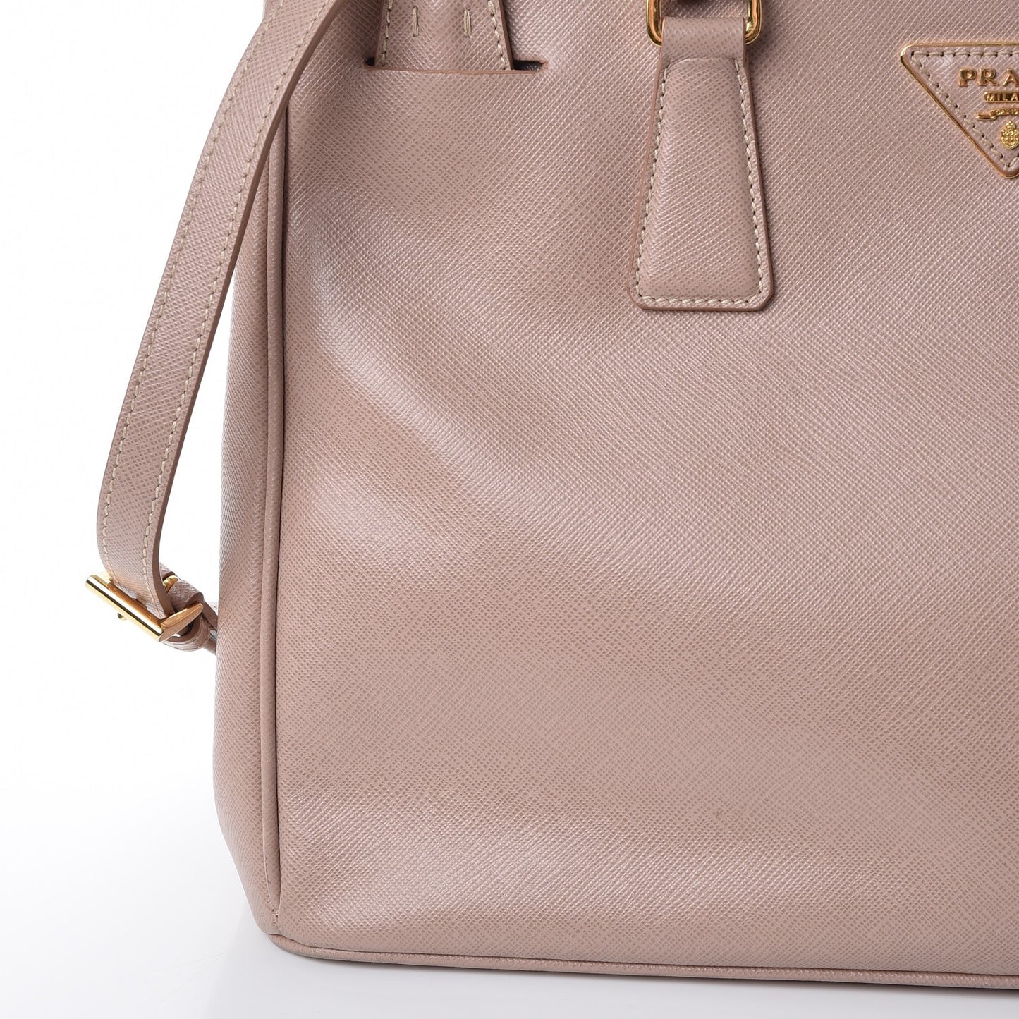 Saffiano Medium Galleria Double Zip Tote Cammeo