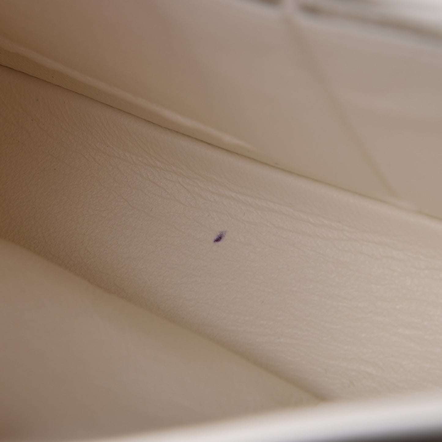 Caviar Quilted Medium Double Flap White