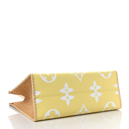 Louis Vuitton Monogram Giant By The Pool Hawaii Onthego GM Light Pink 3 of 7