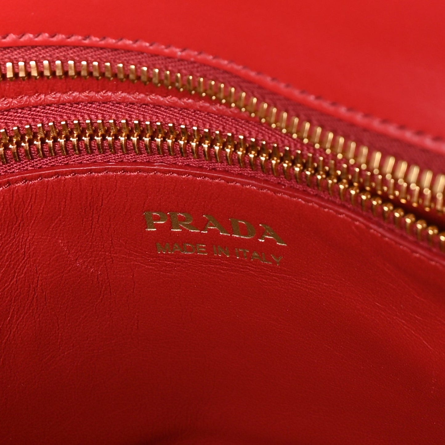 City Calfskin Pochette Fuoco
