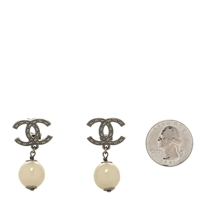 Chanel Ruthenium CC Drop Clip On Earrings Gris 2 of 4