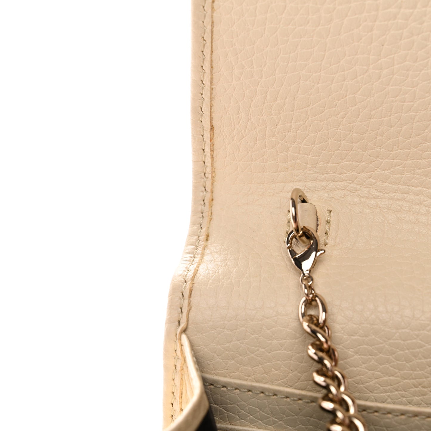 Pebbled Calfskin Soho Wallet on Chain Ivoire
