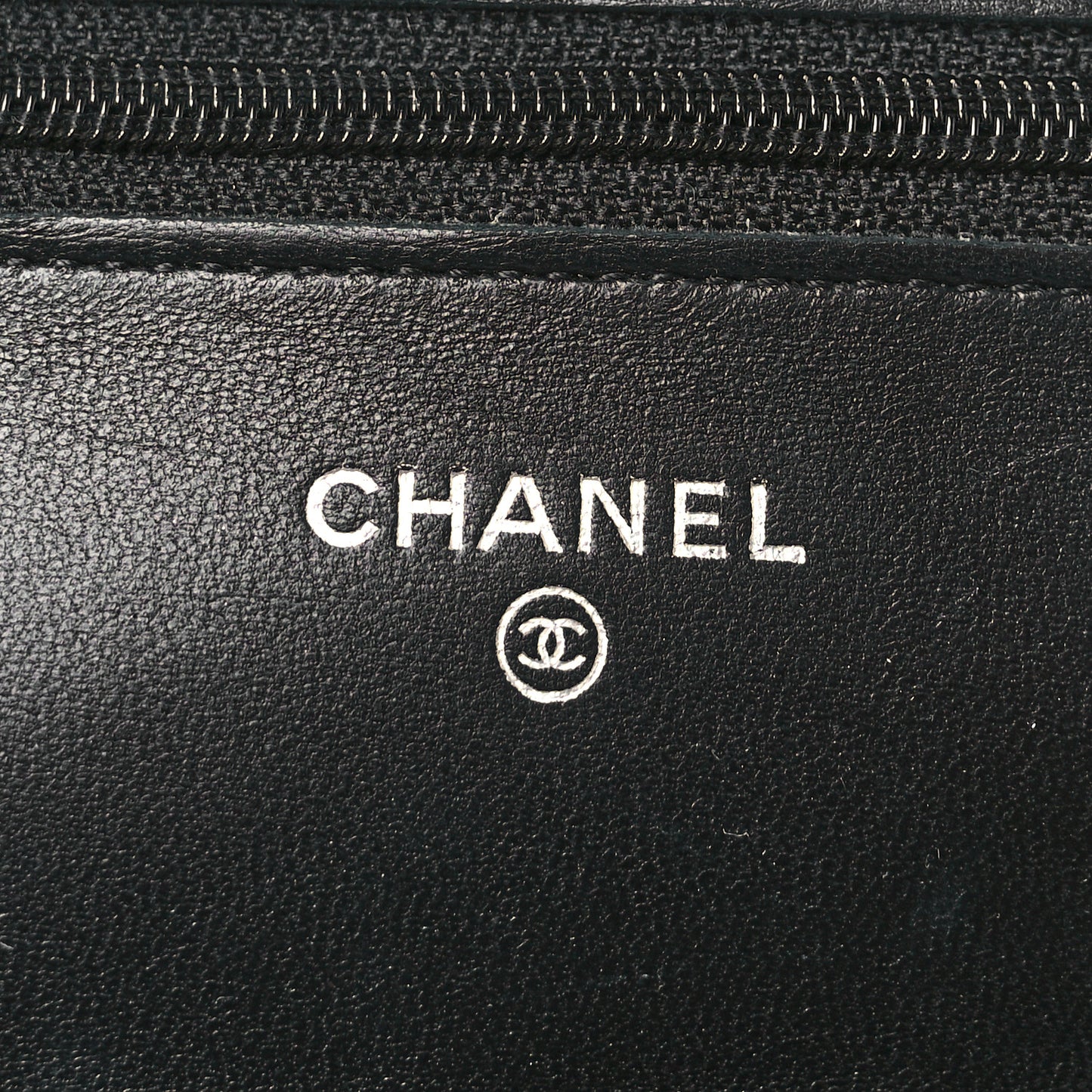 Lambskin Quilted Wallet On Chain WOC Black