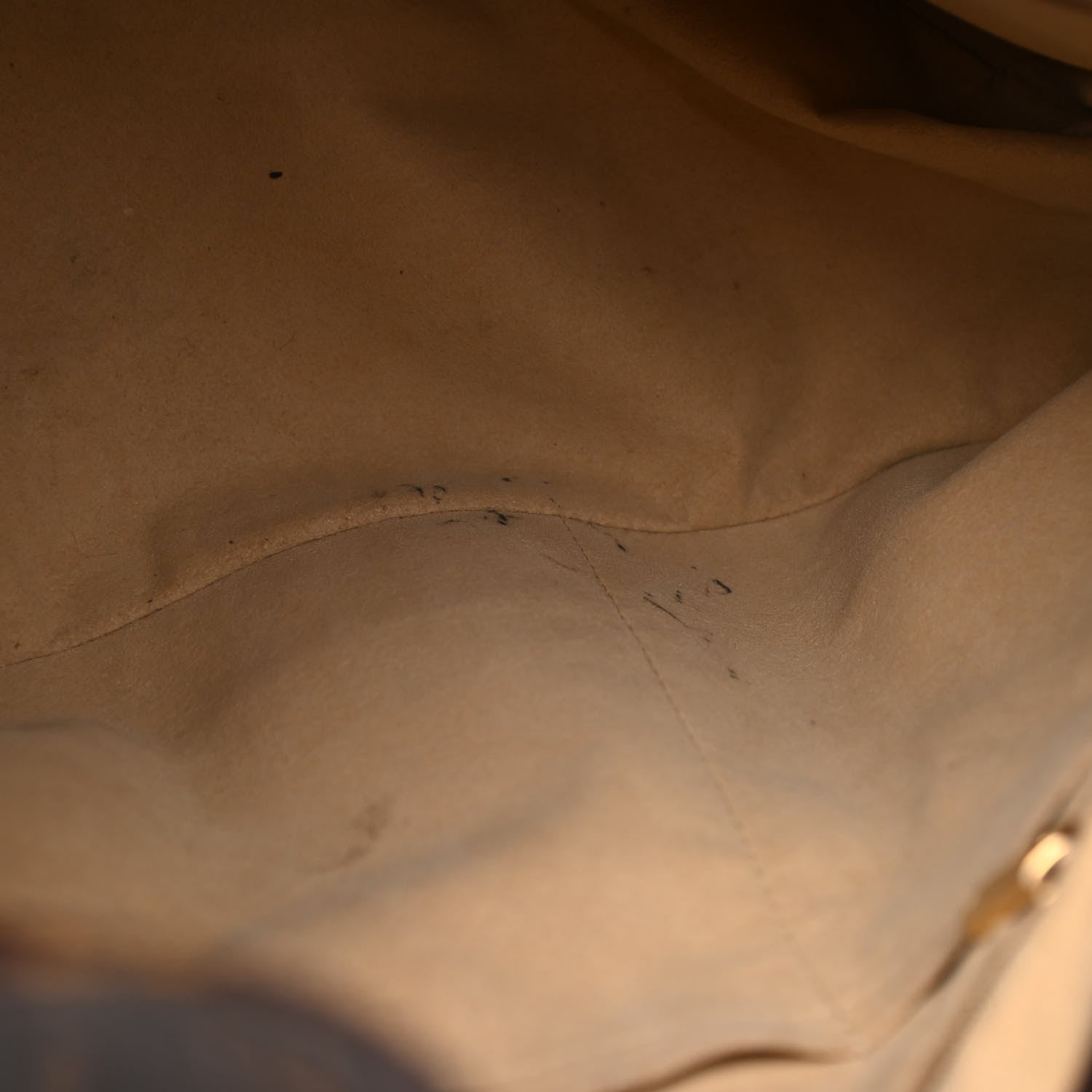 Louis Vuitton Monogram Artsy MM 10 of 13