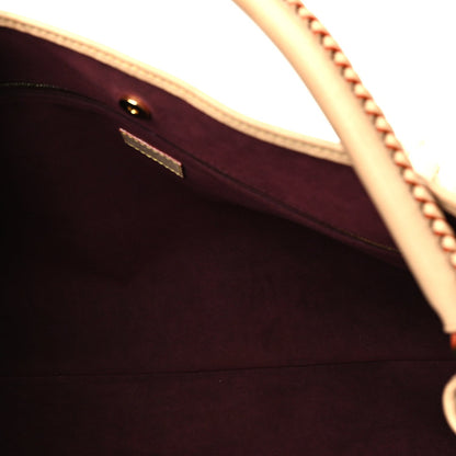 Louis Vuitton Monogram Again 4 of 8