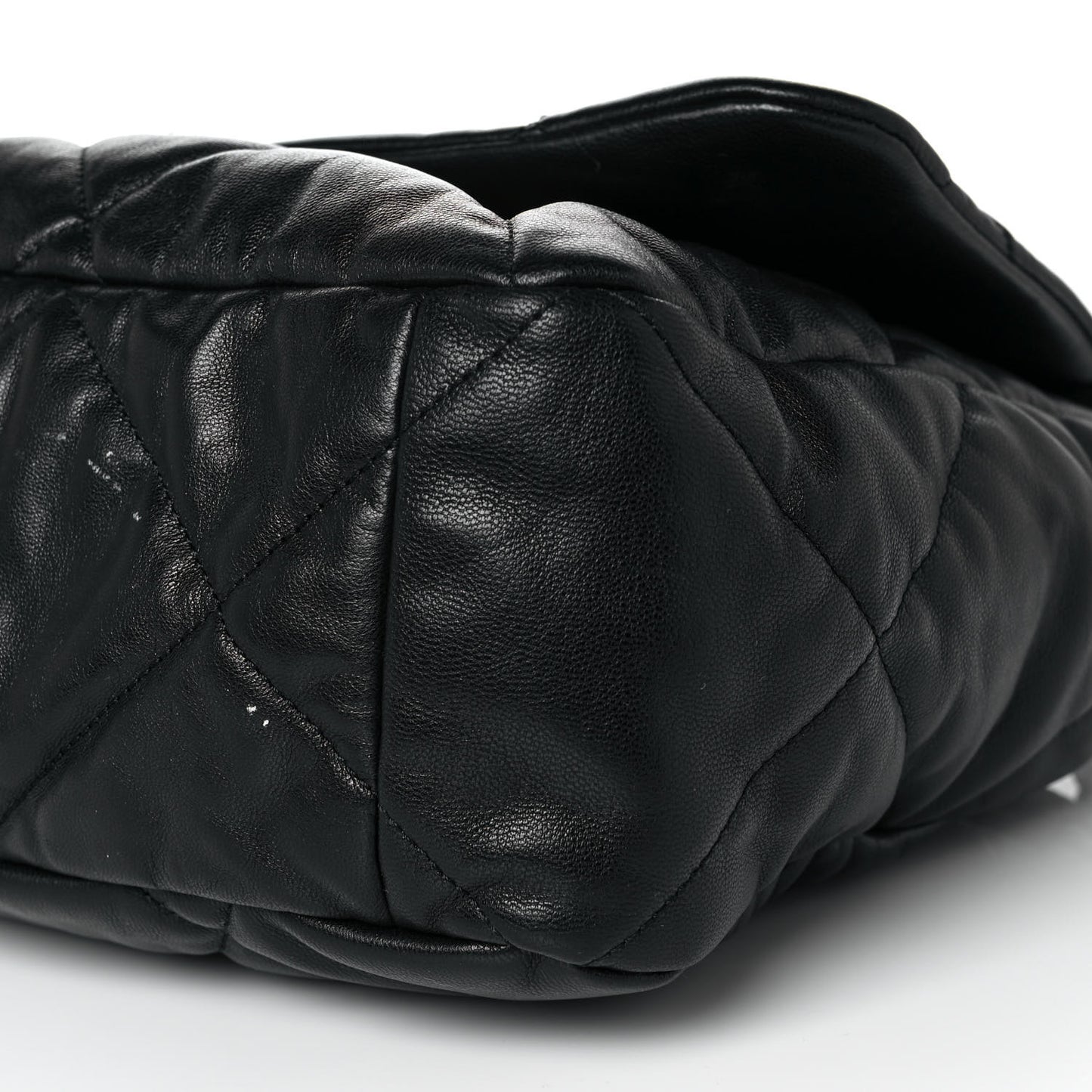 Goatskin Quilted Maxi Chanel 19 Flap Black