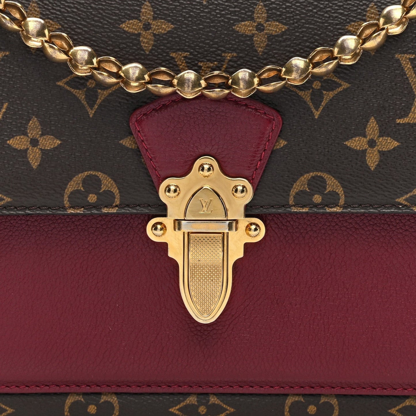 Monogram Victoire Raisin