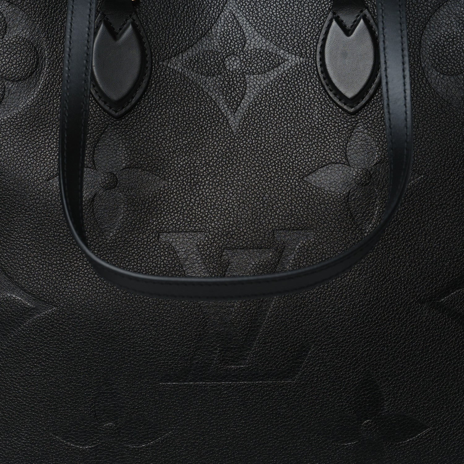 Louis Vuitton Empreinte Monogram Giant Onthego GM Black 7 of 9