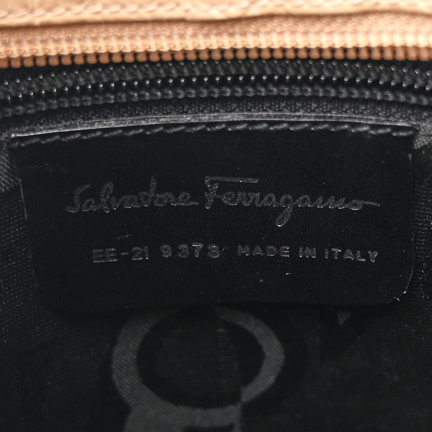 Salvatore Ferragamo Alligator Hobo Cream 6 of 14