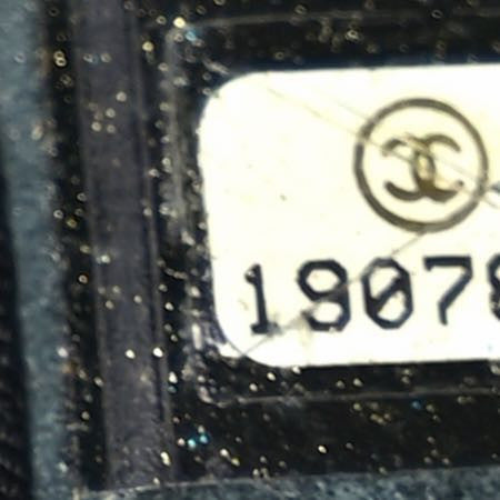 Chanel Patent Large Boy Reverso Flap Black 18 of 27