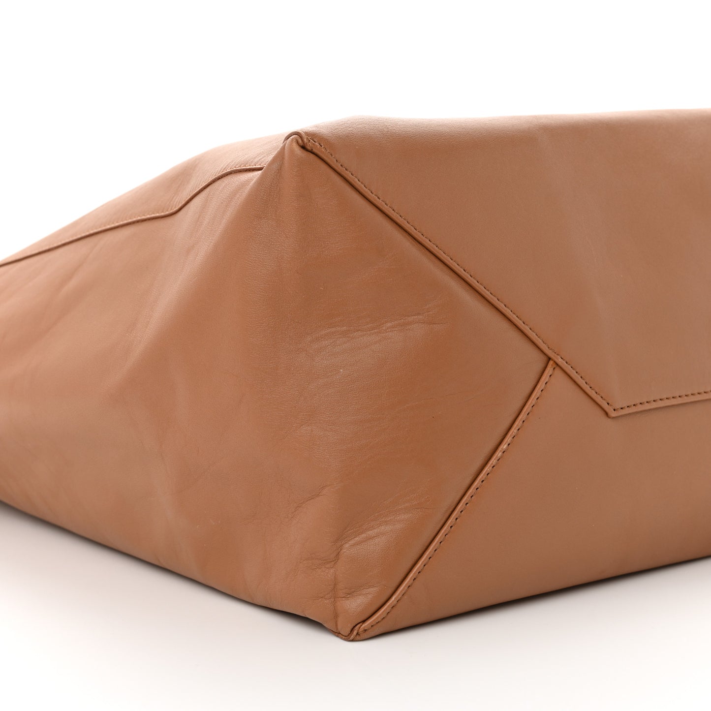 Lambskin Horizontal Cabas Camel