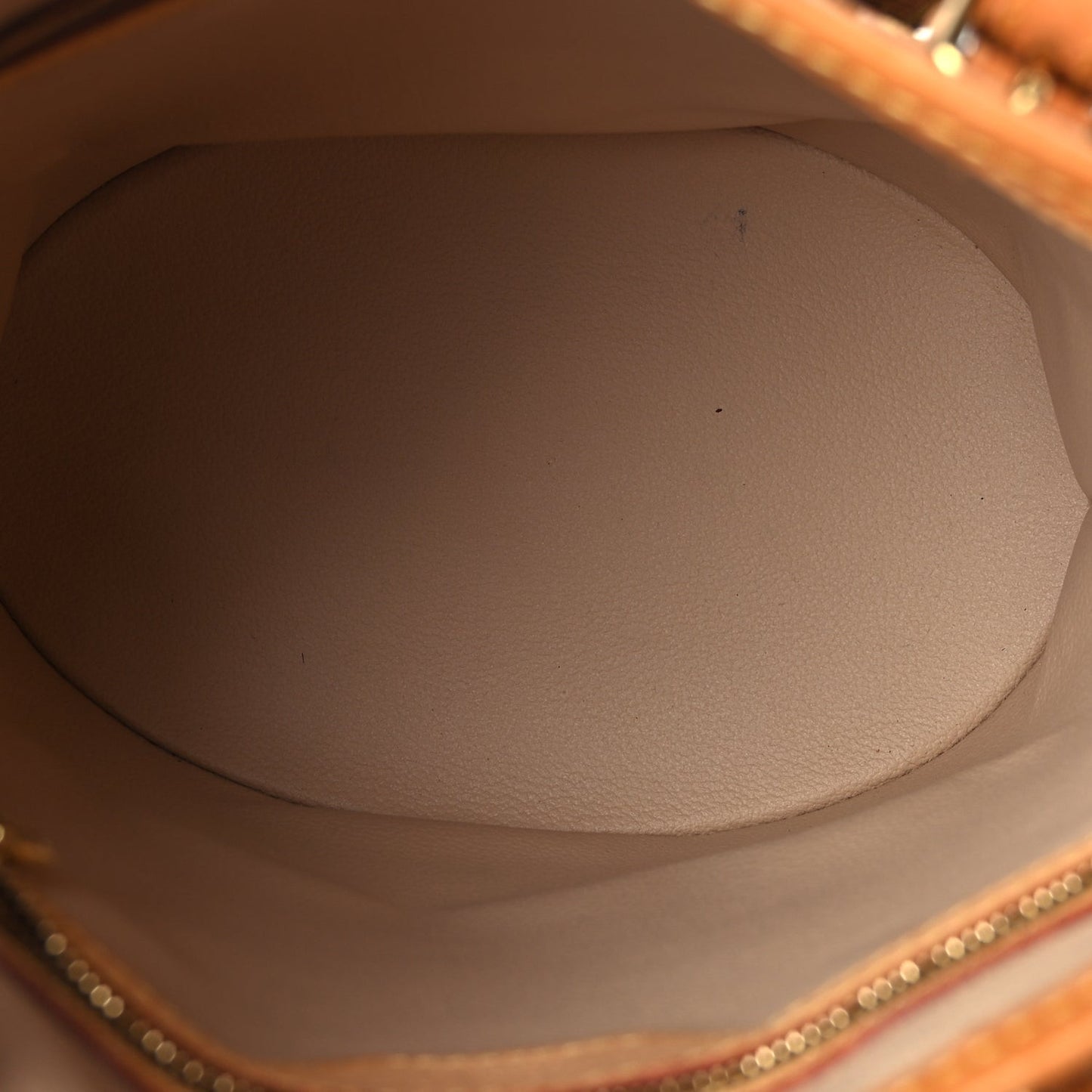 Monogram Petit Bucket 23