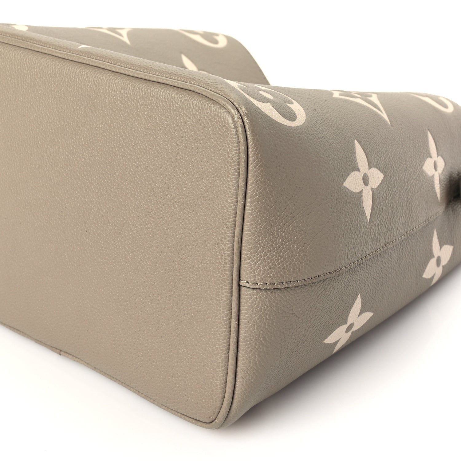 Louis Vuitton Empreinte Monogram Giant Neonoe MM Tourterelle Creme Tourterelle Creme 9 of 9