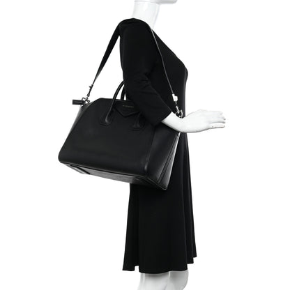 Givenchy Sugar Goatskin Medium Antigona Black 2 of 15