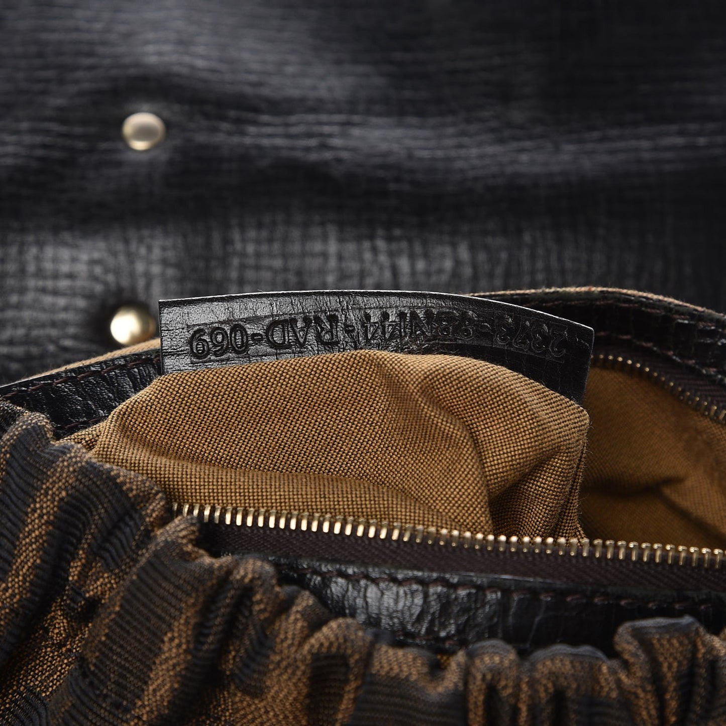 Zucca Medium Magic Bag Tobacco