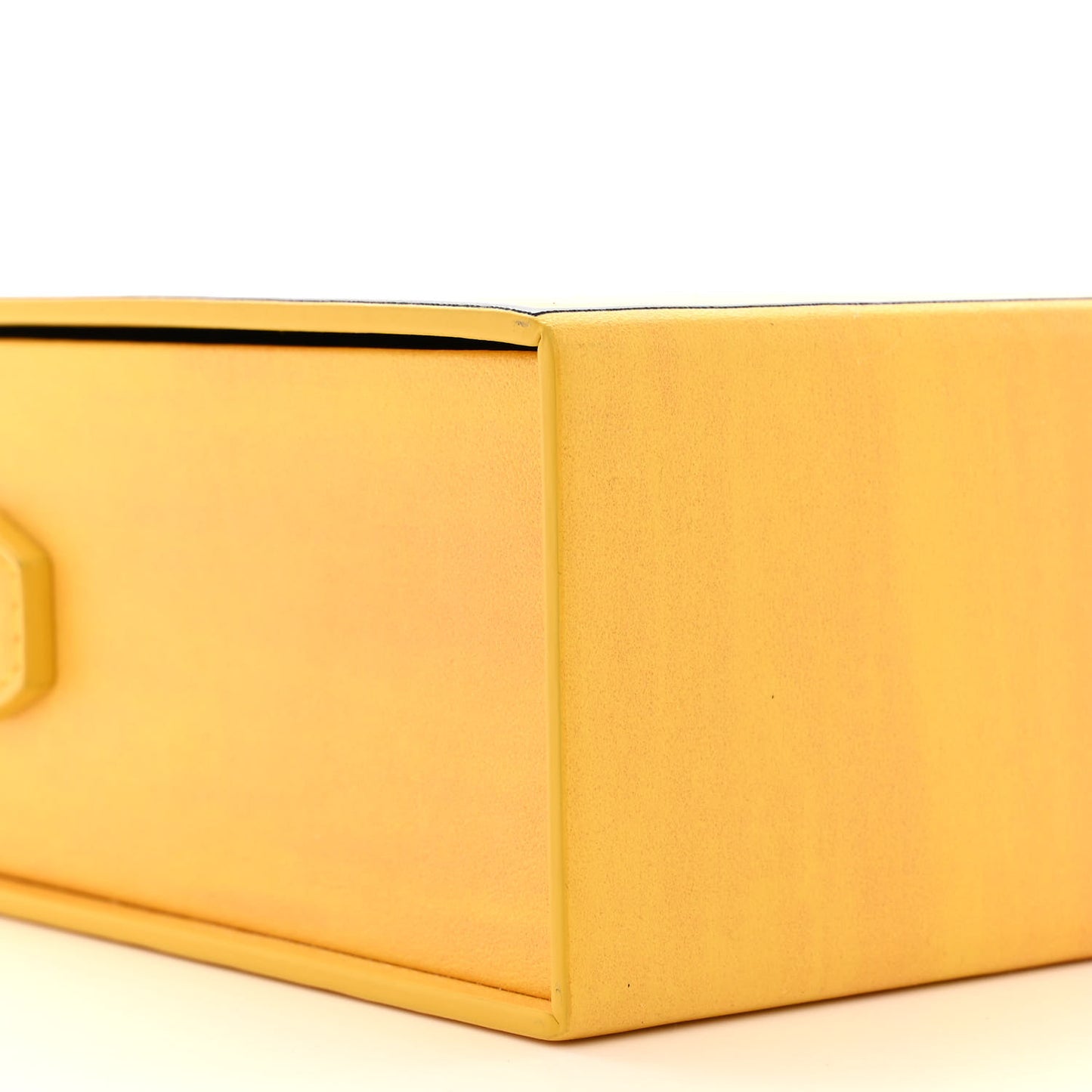 Vitello Fluffy Logo Vertical Box Yellow Box Black