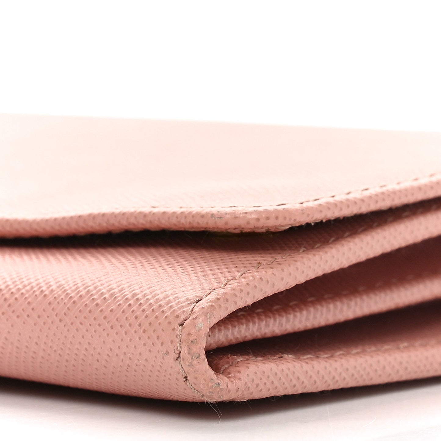 Saffiano Wallet on Chain Pink