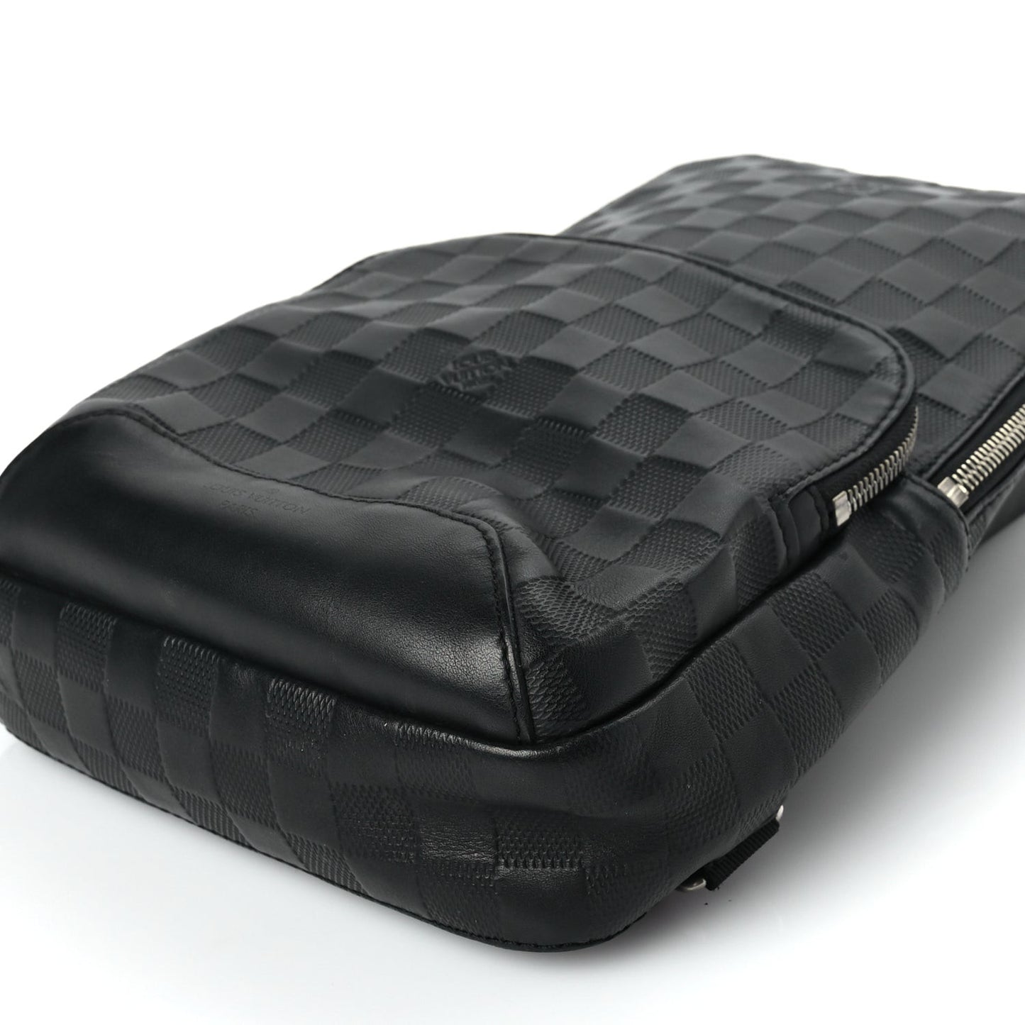 Damier Infini Avenue Sling Bag Onyx
