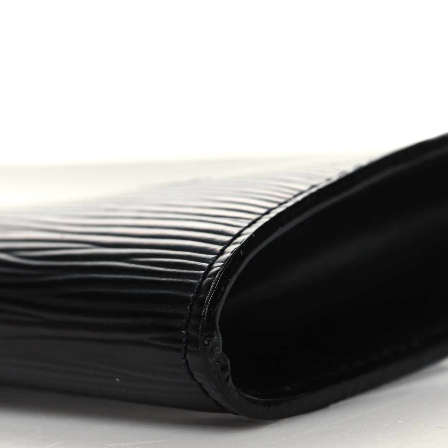 Epi Pochette Accessories 24 Black