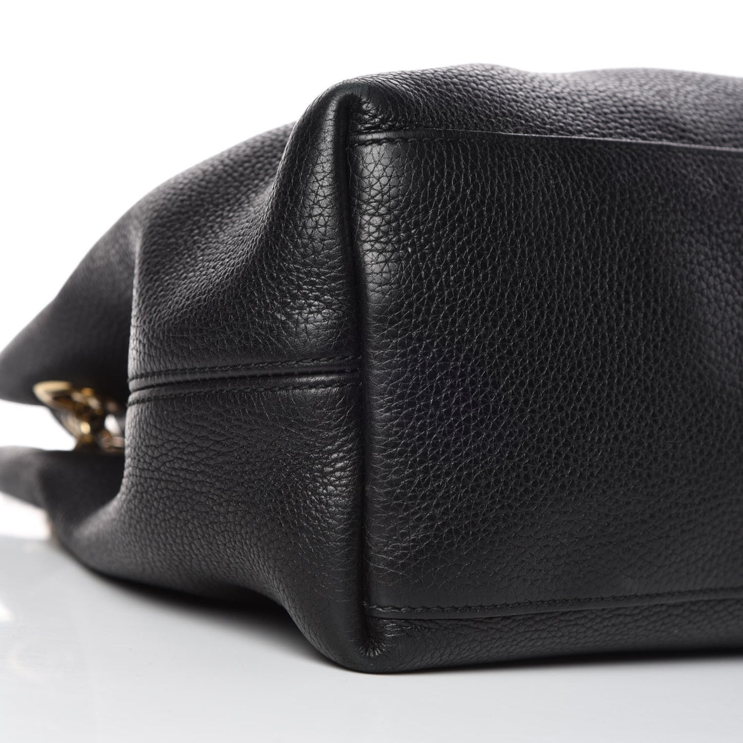 Pebbled Calfskin Medium Soho Chain Shoulder Bag Black