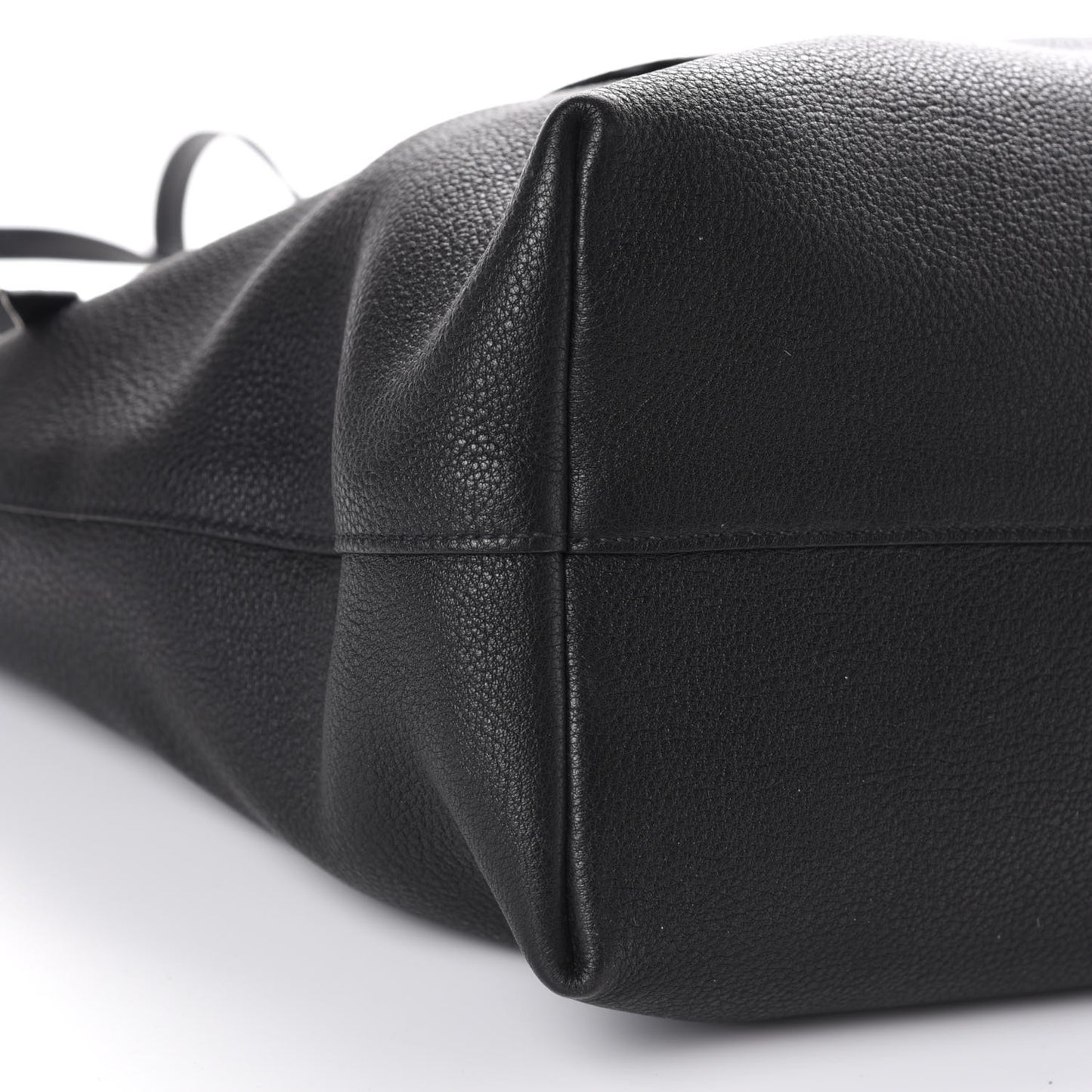 Vitello Daino Pocket Shopping Tote Black