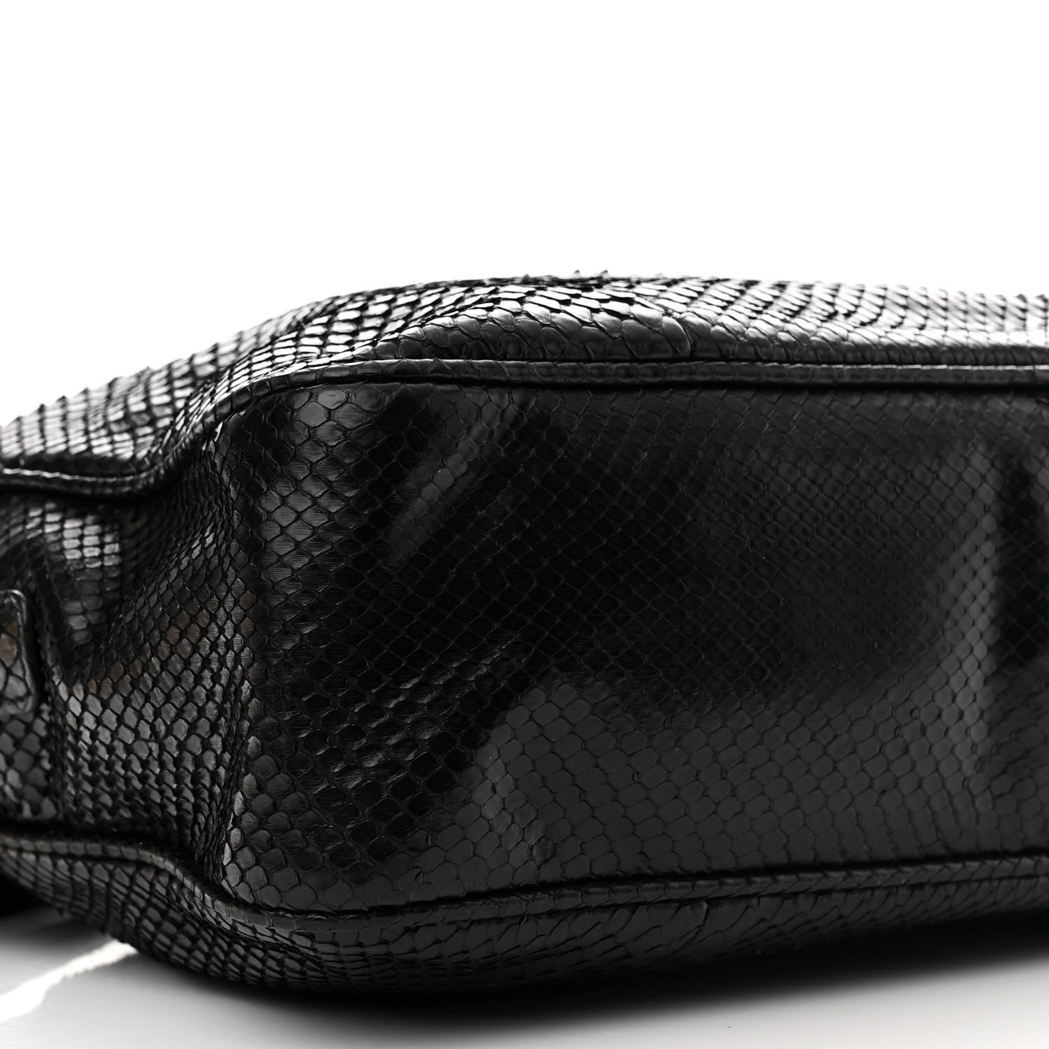 Gucci Snakeskin Small Soho Bowler Black 9 of 10