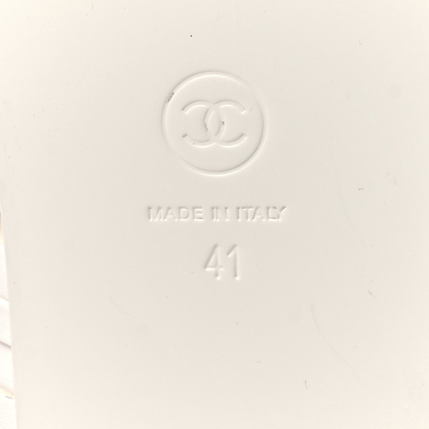 Calfskin Chain CC Thong Flat Sandals 41 White