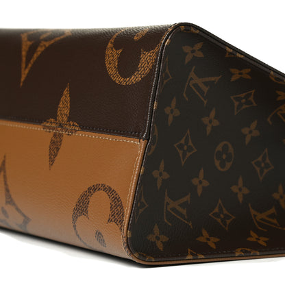 Louis Vuitton Reverse Monogram Giant Onthego MM 7 of 10