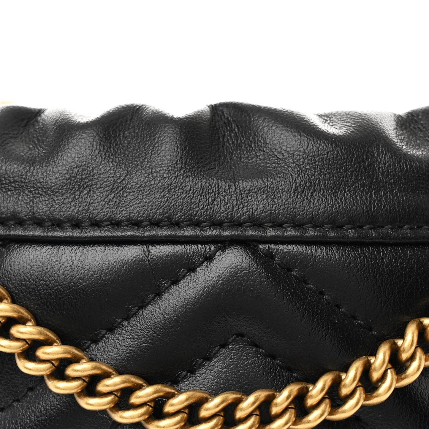 Calfskin Matelasse Mini GG Marmont 2.0 Bucket Bag Black