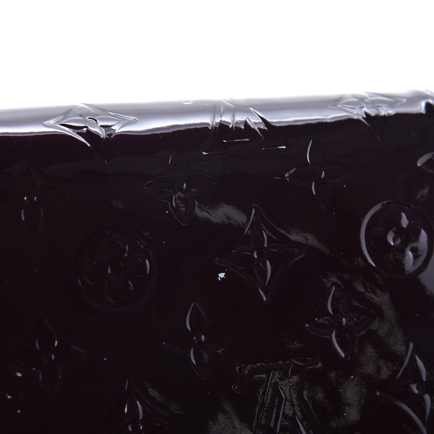 Vernis Pochette Felicie Chain Wallet Amarante