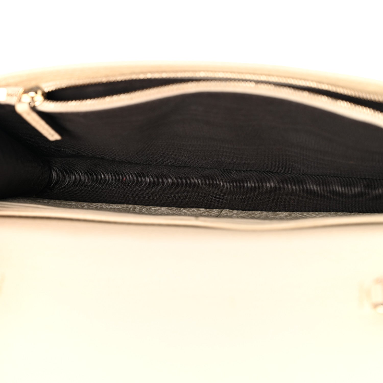 Gucci Pebbled Calfskin Soho Wallet on Chain Ivoire 5 of 13