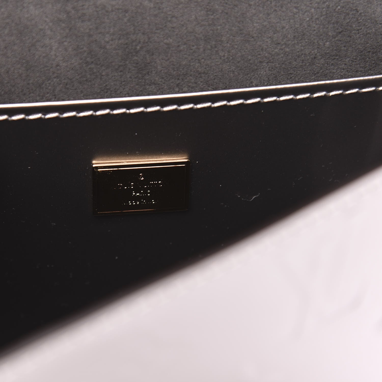 Louis Vuitton Vernis Epi Monogram Spring Street Bitume Metallise 6 of 9