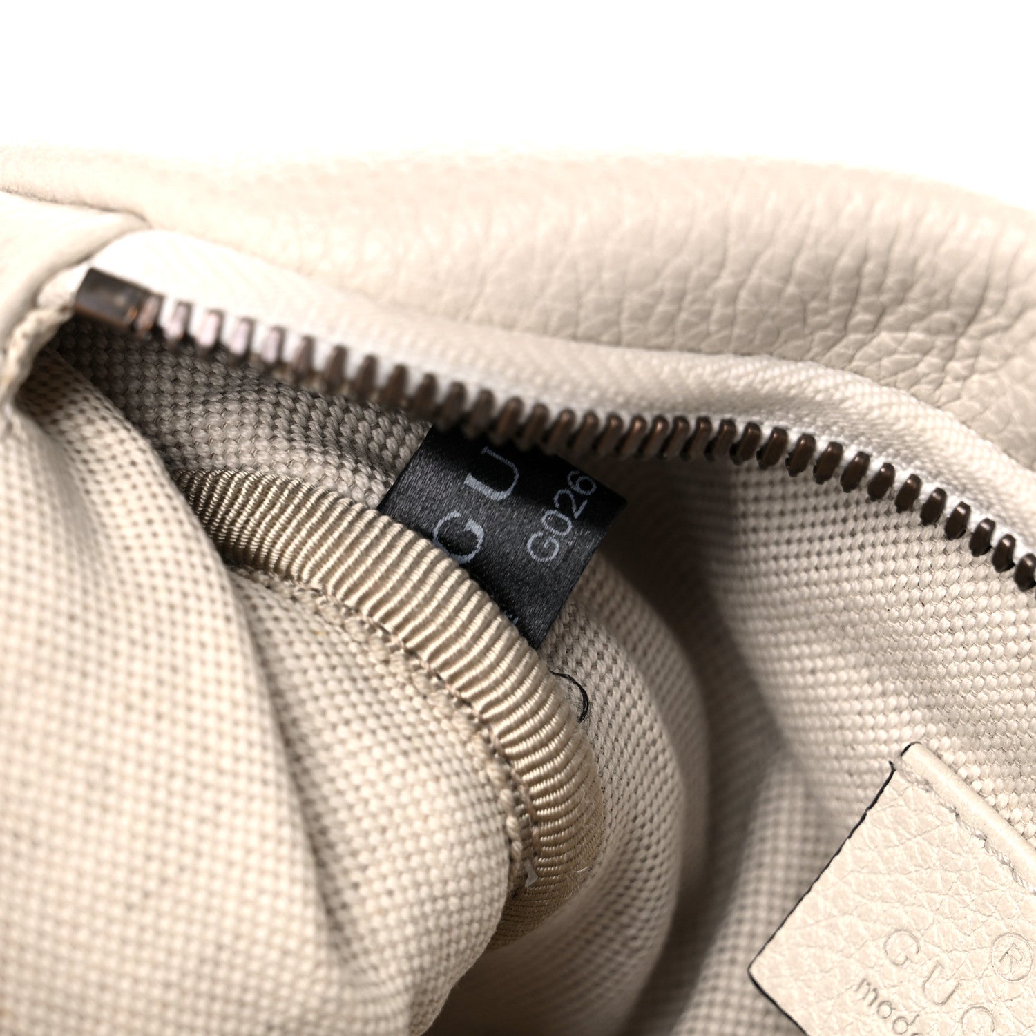 Gucci Grained Calfskin Small Logo Belt Bag White 8 of 12