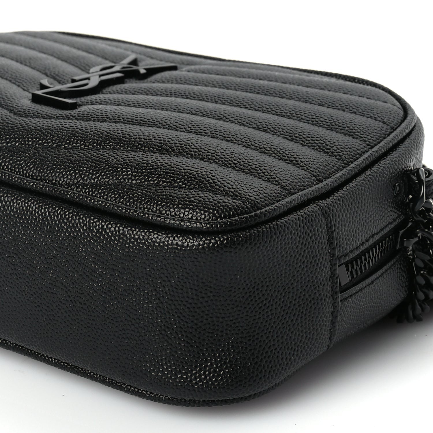 Saint Laurent Grain De Poudre Matelasse Monochrome Monogram Mini Lou Camera Bag Black 8 of 8