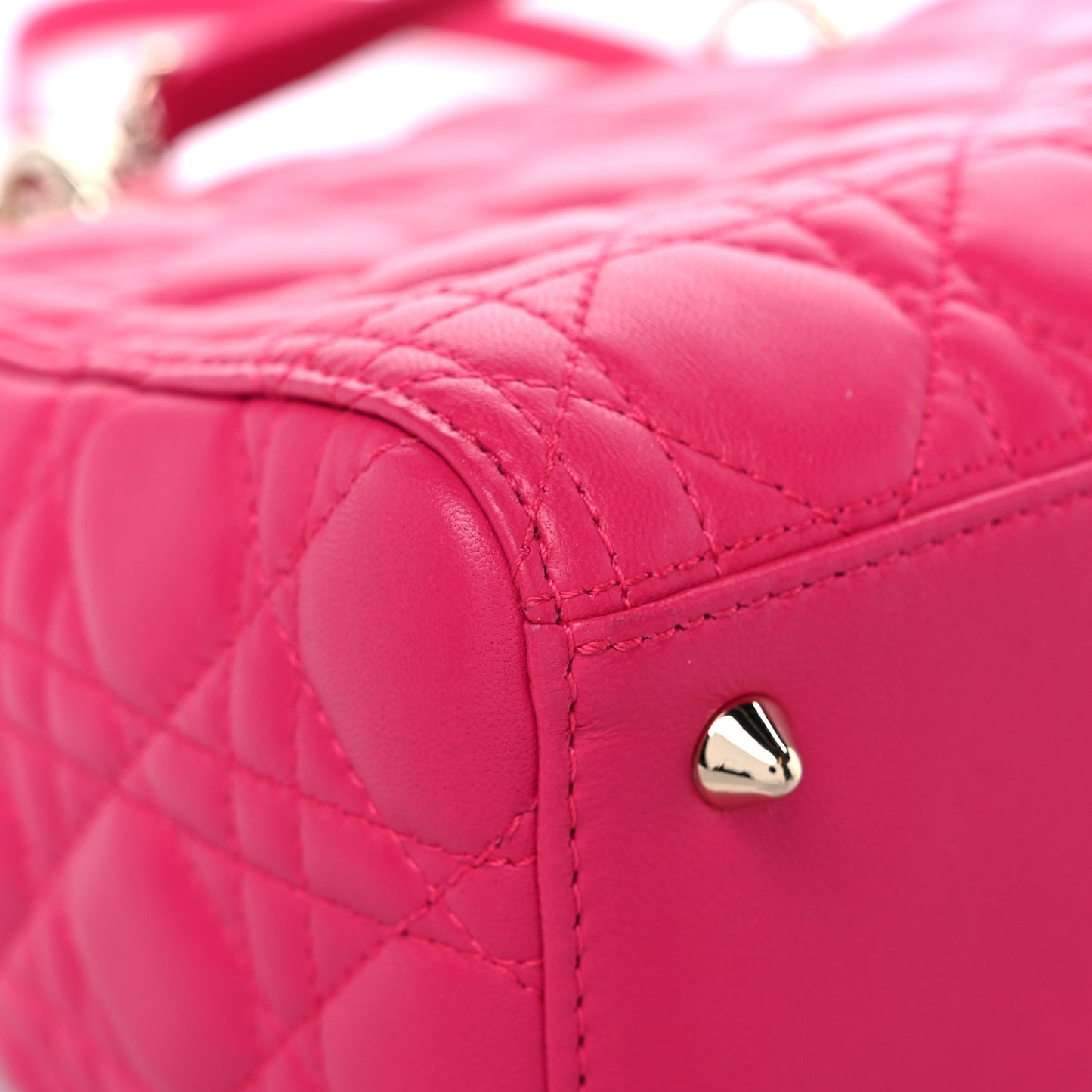 Lambskin Cannage Medium Lady Dior Fuchsia