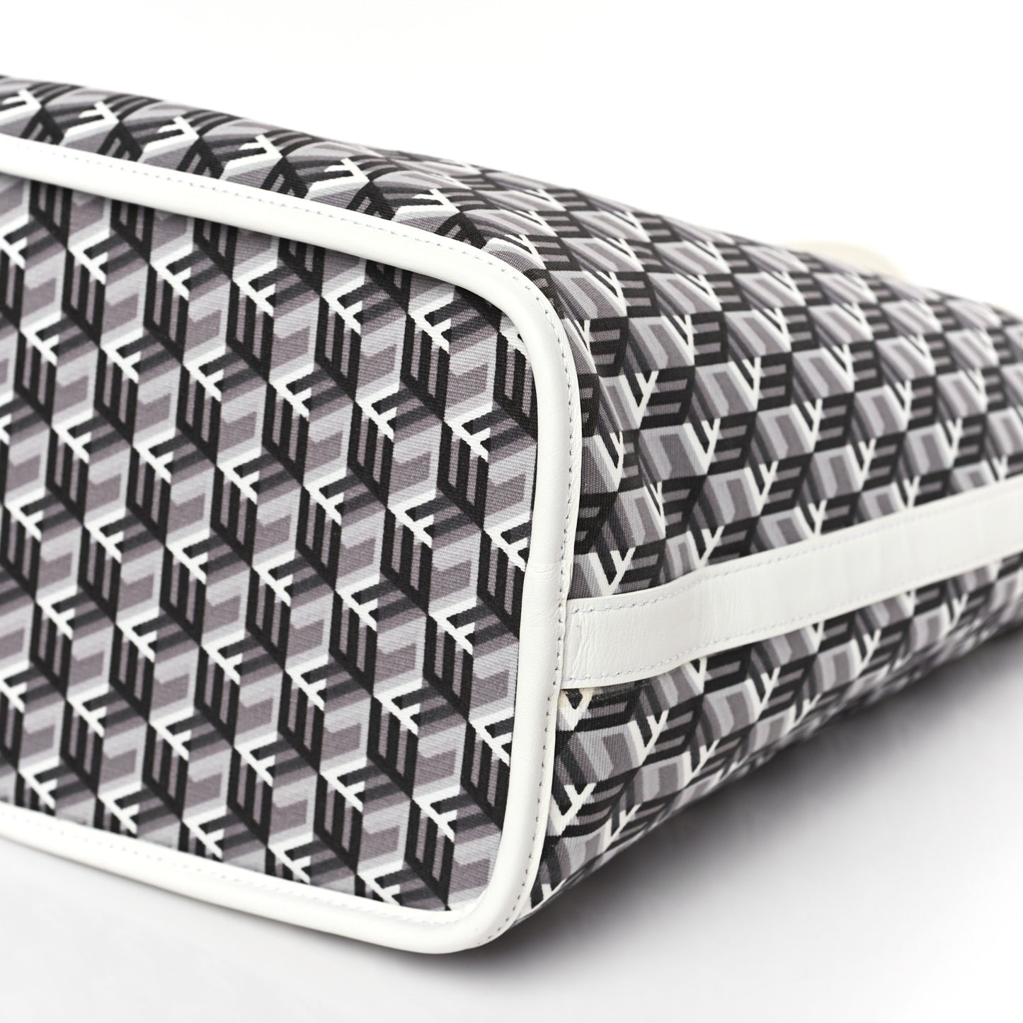 Visetos Medium Liz Reversible Shopper Tote White