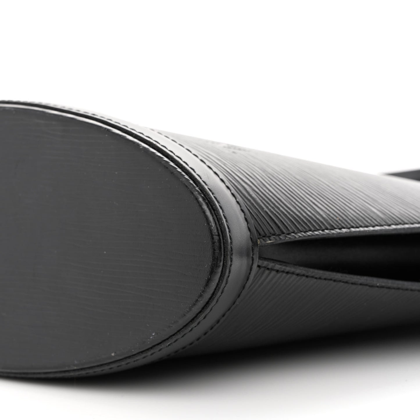 Epi Saint Jacques PM Long Straps Black