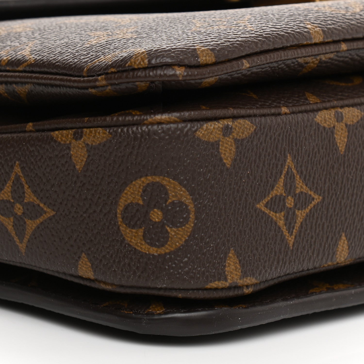 Louis Vuitton Monogram Pochette Metis 14 of 18
