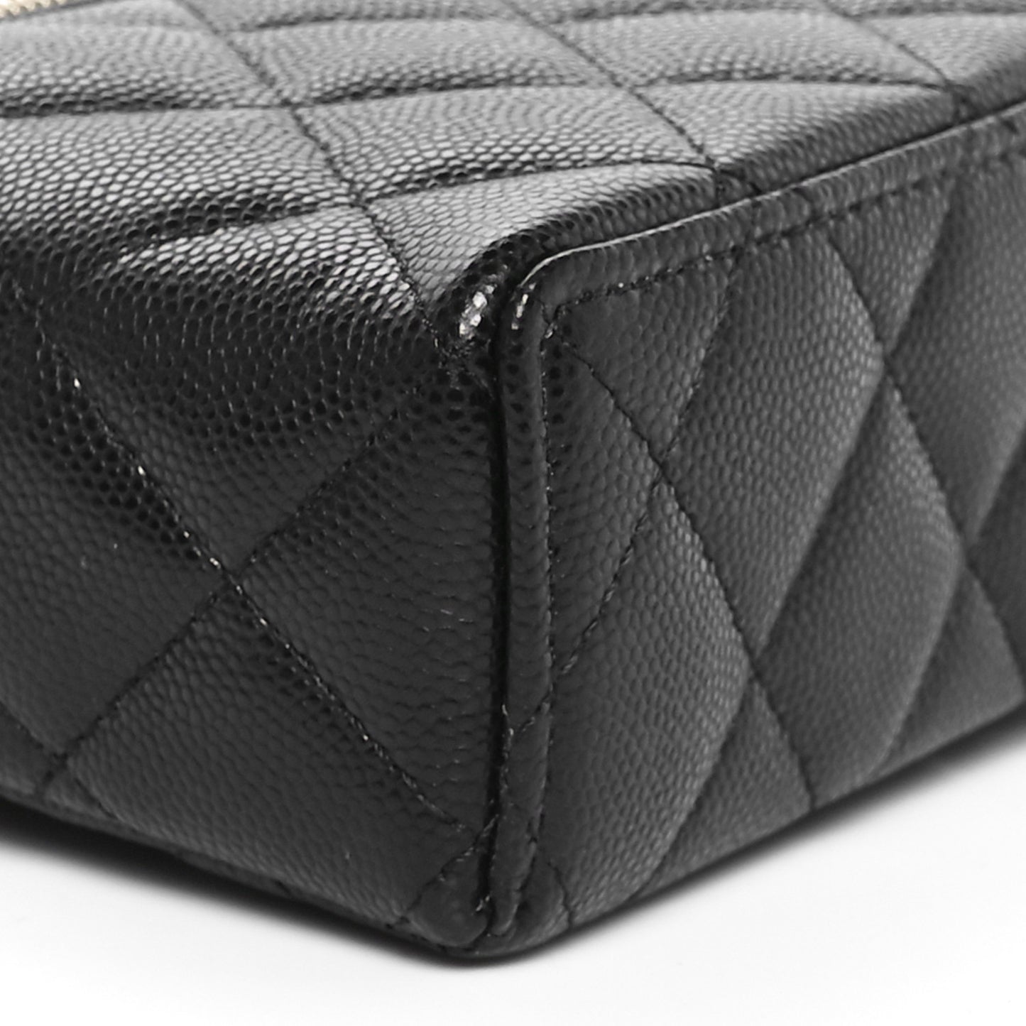 Caviar Quilted Top Handle Clutch With Chain Black