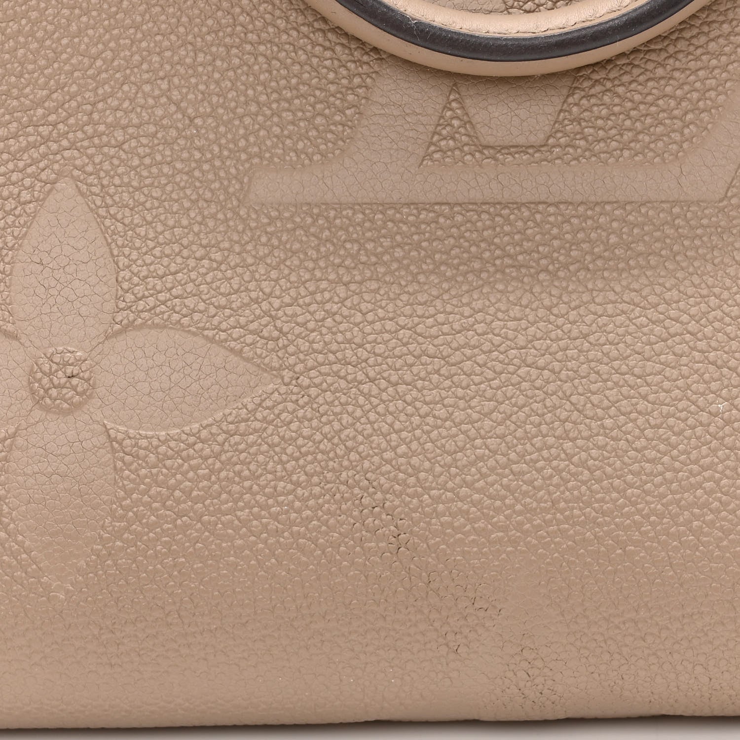 Louis Vuitton Empreinte Monogram Giant Onthego MM Tourterelle 13 of 13