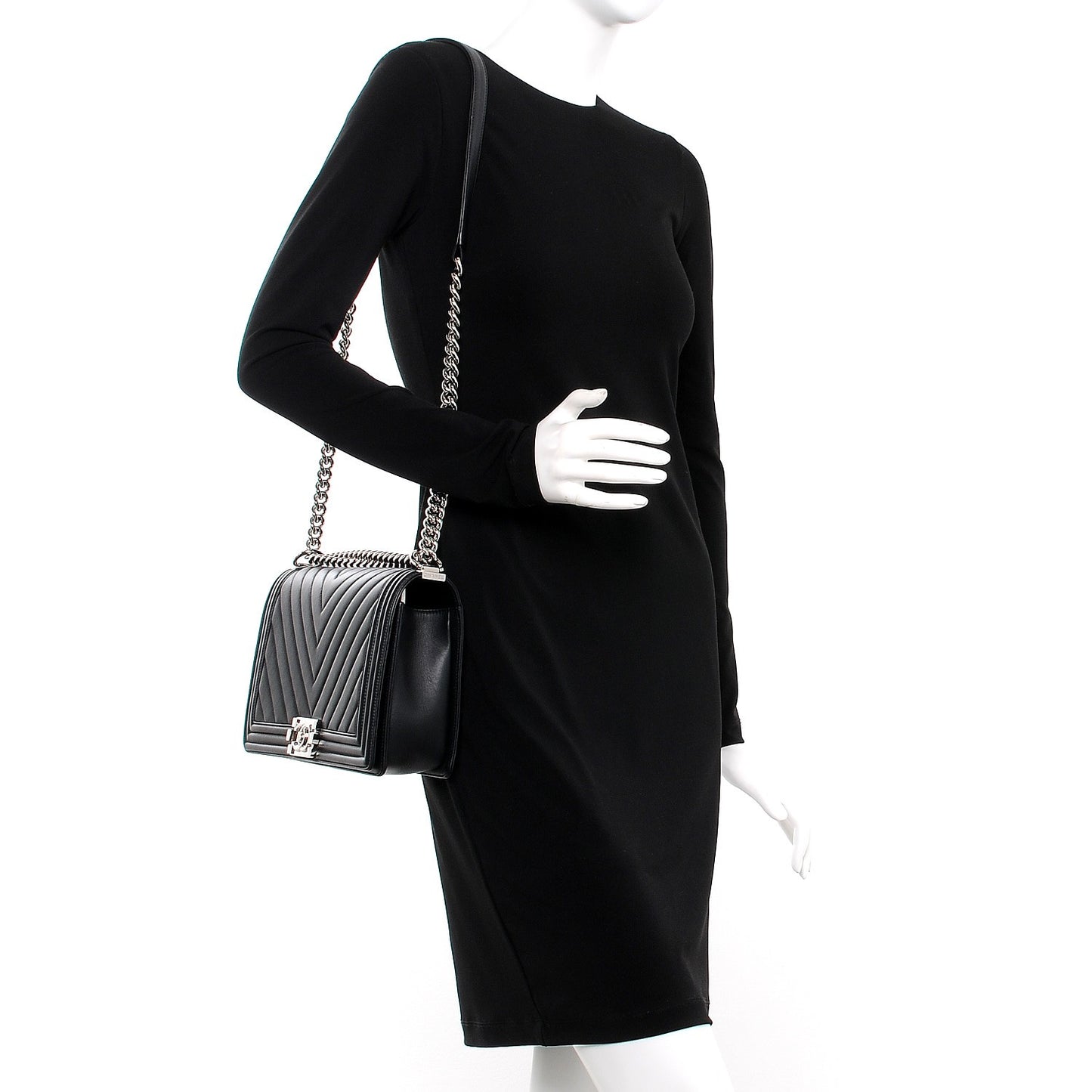 Calfskin Chevron New Medium Boy Flap Black