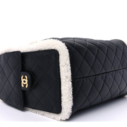 Chanel Crumpled Sheepskin Shearling Quilted Small  25 Handbag Black White 8 of 9