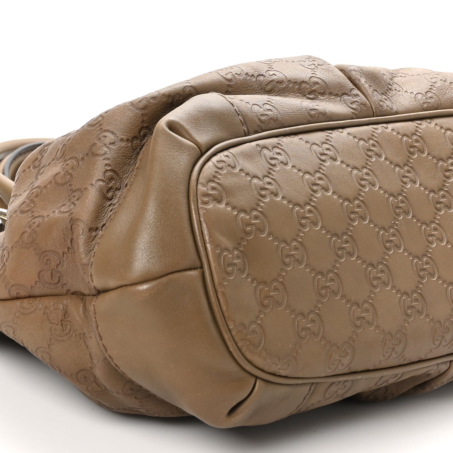 Guccissima Medium Sukey Top Handle Bag Beige