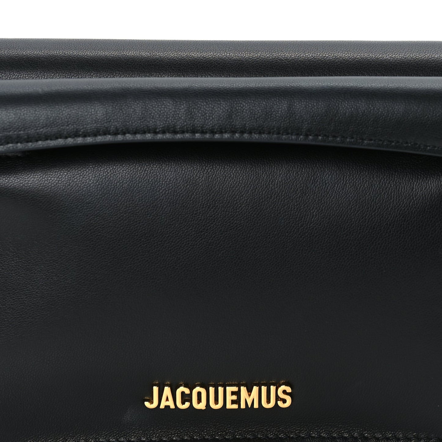 Smooth Calfskin La Pochette Rond Carre Black