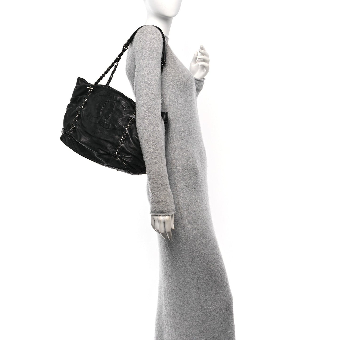 Lambskin Timeless Sharpei Chain Shoulder Bag Black