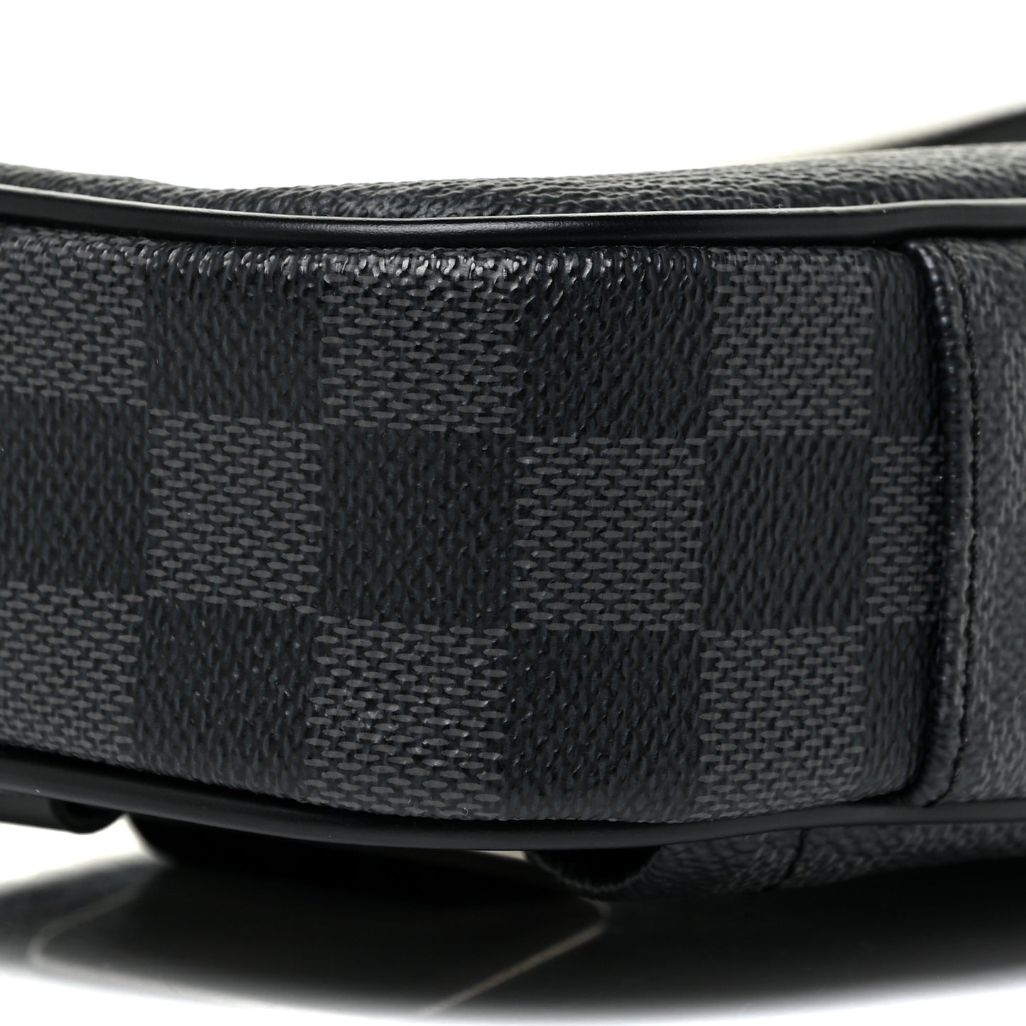 Damier Graphite Ambler