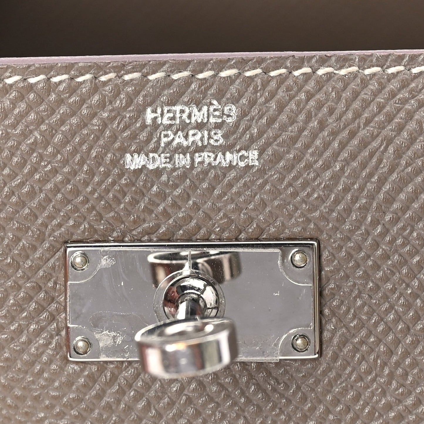 Epsom Kelly Longue Wallet Etoupe