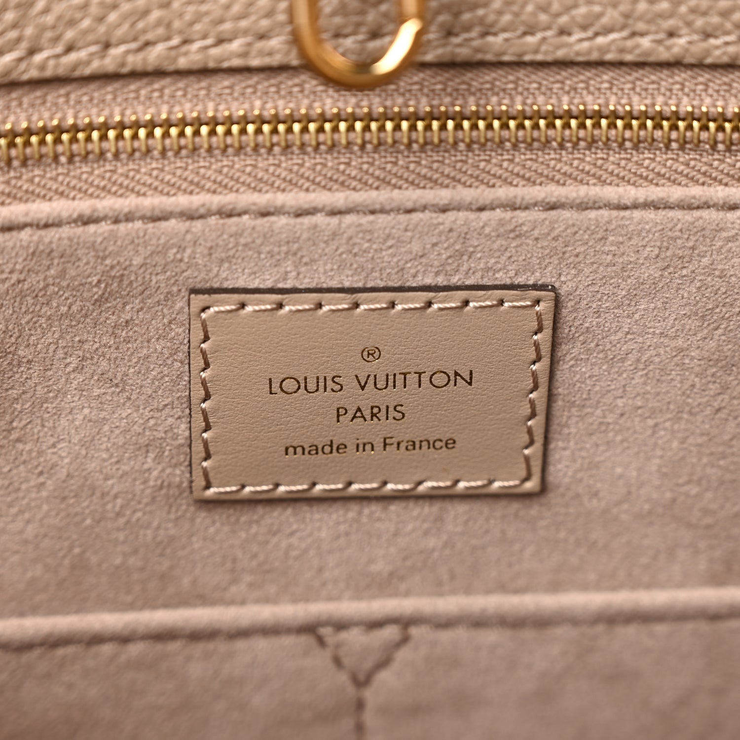 Louis Vuitton Empreinte Monogram Giant Onthego MM Tourterelle 5 of 8
