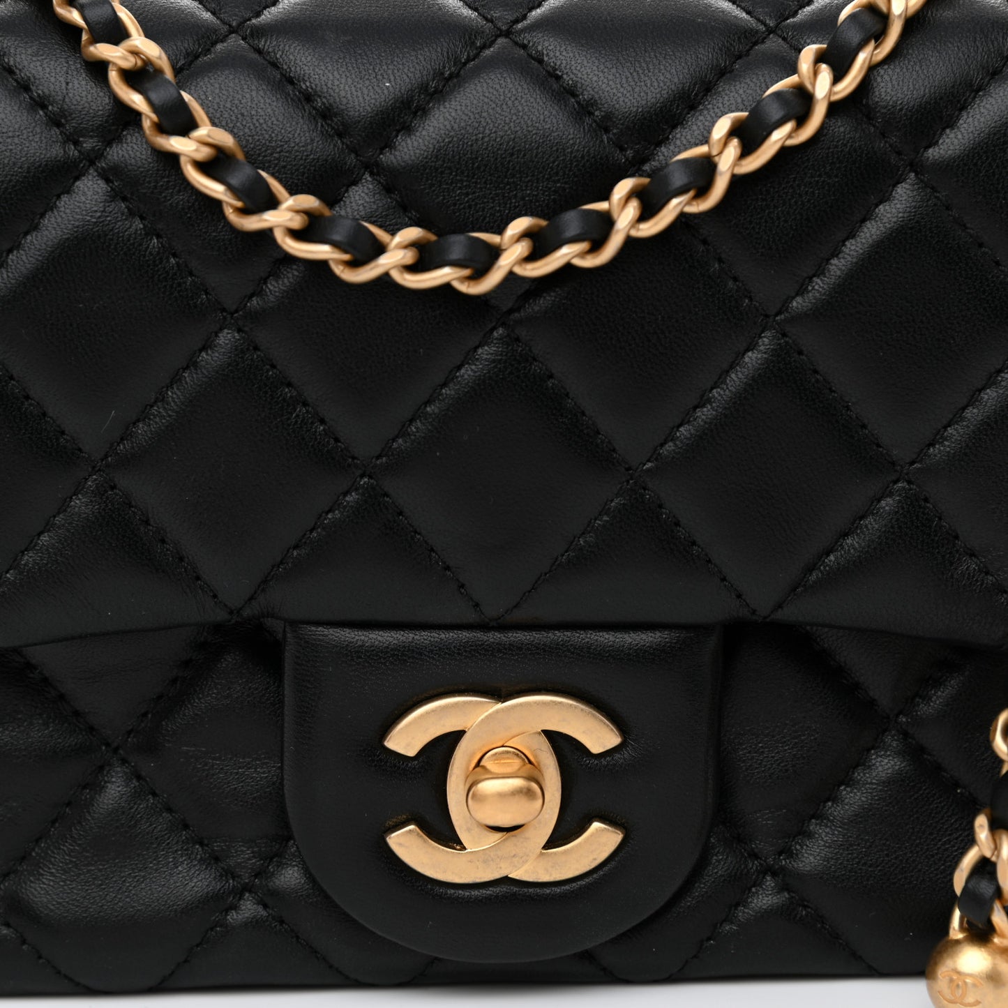 Lambskin Quilted Mini Pearl Crush Flap Black